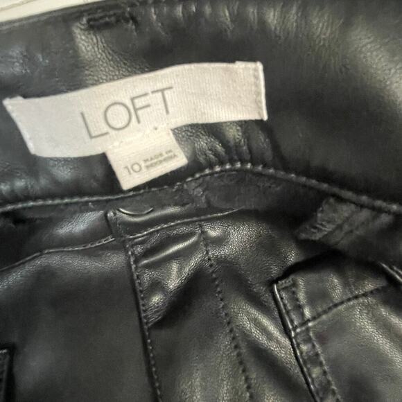 Loft Black Faux Leather Wide Leg Cropped Pants Size 10 Imitation - Picture 3 of 5